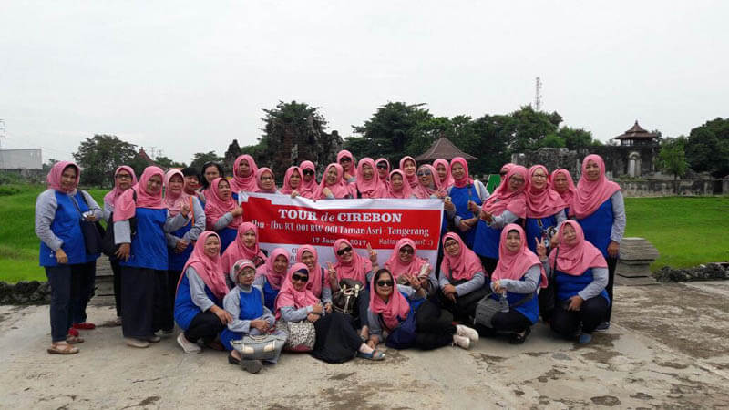Tour de Cirebon Rombongan Ibu-Ibu Taman Asri Tangerang