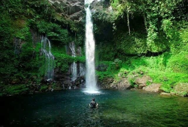 Curug Telu wisata baturaden